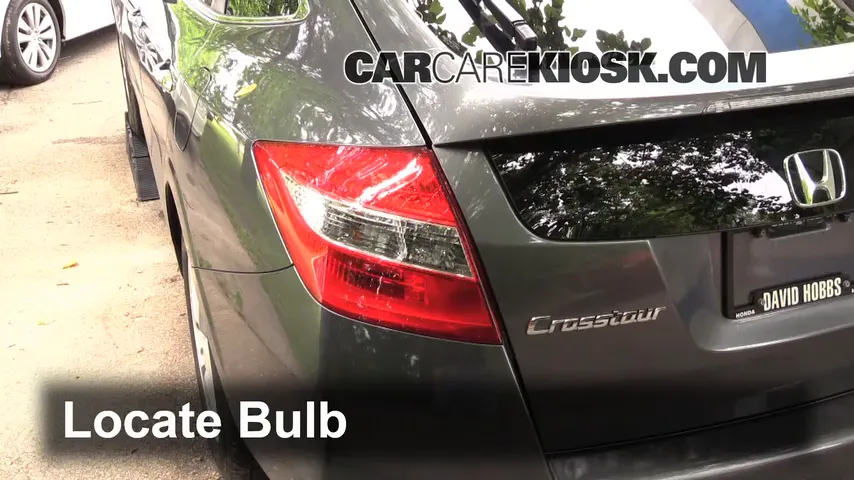 2012 Honda Crosstour EX-L 3.5L V6 Lights Reverse Light (replace bulb)